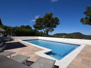Hotel Gorgeous Holiday Home in St Josep de sa Talaia Ibiza with Pool